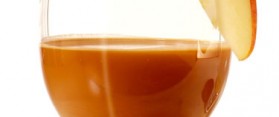 Apple whiskey cocktail