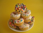 How to Make Glazed Vanilla Donuts