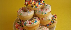 How to Make Glazed Vanilla Donuts