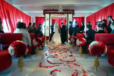 Planningwedding Step Step on Step By Step How To Decorate For A Valentine   S Day Wedding