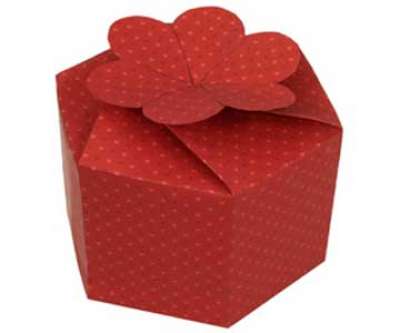 Valentine Boxes on Make A Valentine S Day Gift Box Step By Step How To Guide