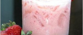 Strawberry Batida Cocktail Recipe