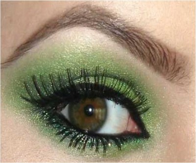 How to Wear Green Eyeshadow green eyeshadow