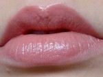 How to Lighten Lips