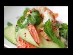 Prawn,_avocado_and_grapefruit_salad