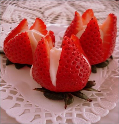 Strawberries Filled with Almond Cream