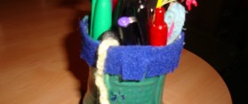 How to Make a Pencil Holder from a Water Bottle