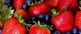 Peppered Strawberries and Blueberries Recipe