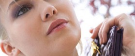 Applying Daytime Eye Shadow