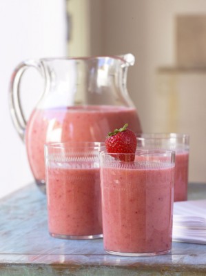 Yogurt Strawberry Shake