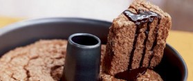 Right way of removing cake