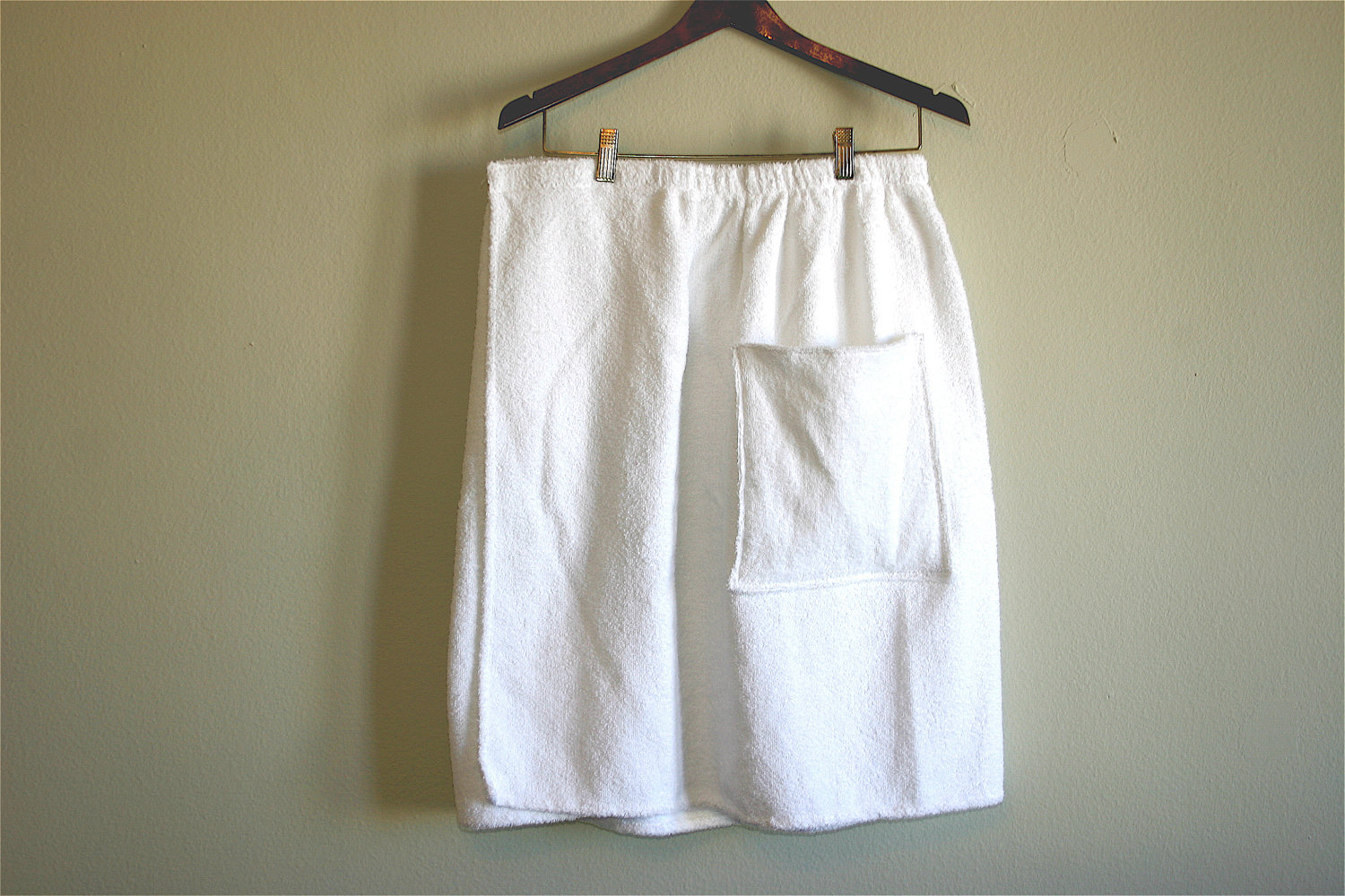 How to Wrap a Towel Around your Waist