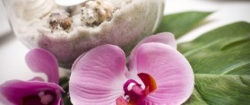 Make a Beach Wedding Centerpiece
