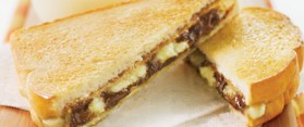 Make a Toasted Peanut Butter and Banana Sandwich