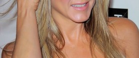 Blonde hair with great eye makeup