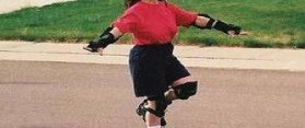 do a one-footed glide on rollerblades