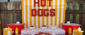 Hot dog stand, great way to make money