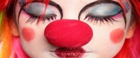 How to put on clown makeup