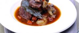 Slow Cook Beef Bourguignon