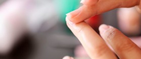 How to Check Cuticles for a Manicure