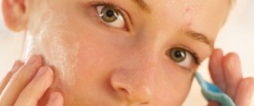 Clear Acne Through Colon Cleansing