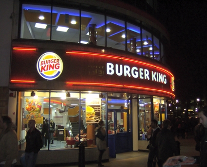 Fast Food Restaurants Near Victoria Railway Station In London