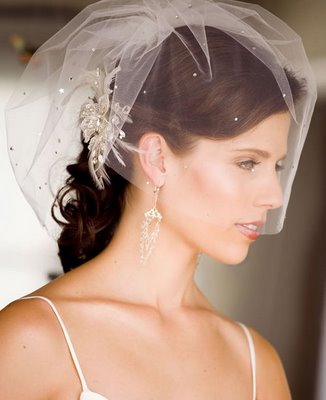 Guide to Elegant Wedding Hairstyles