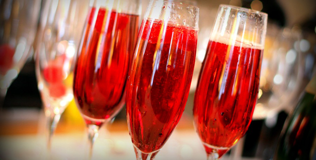 Sparkling Raspberry Wine Cocktail Recipe