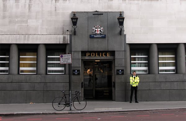Police stations near Hanger lane station