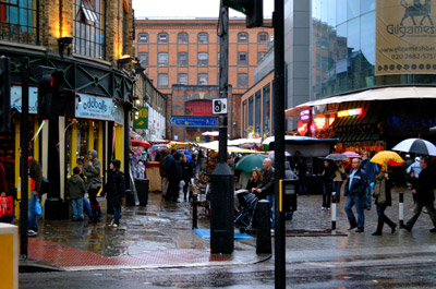 Shops & Amenities near Hatton cross station London