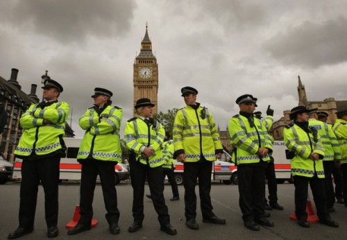 police stations near canada water station in london