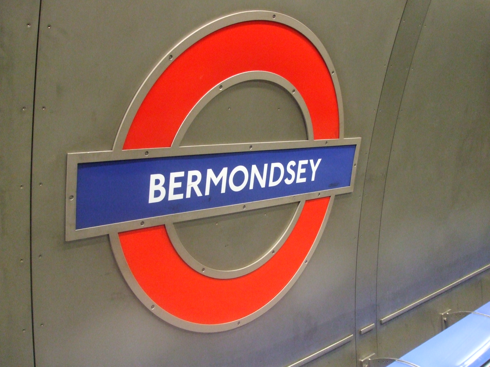 Bermondsey Tube Station