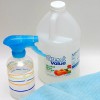 Water and Vinegar Spray
