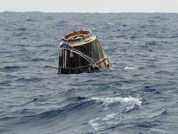 spacex dragon hit the pacific ocean