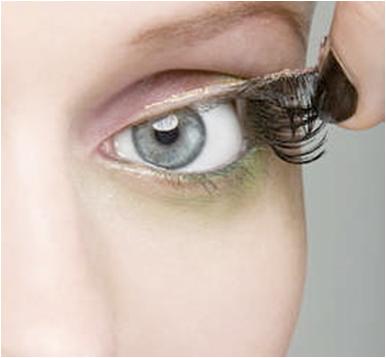 Remove False Eyelashes