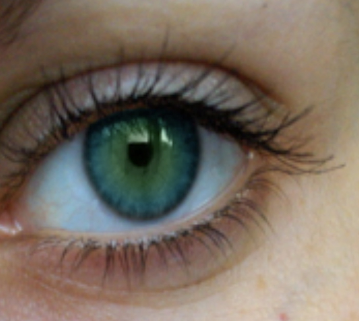 How to Make Green Eyes Pop