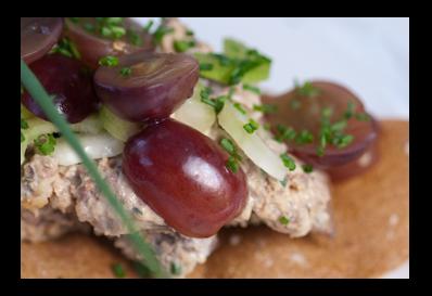 chicken liver and grape warm salad