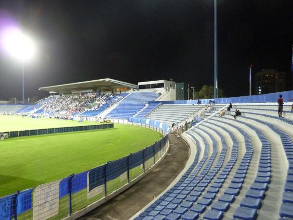 Al-maktoum stadium