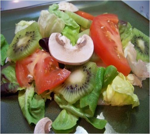 Watercress, kiwi, mushroom and tomato salad Recipe