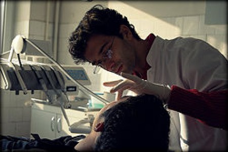 251px-Dentist-5