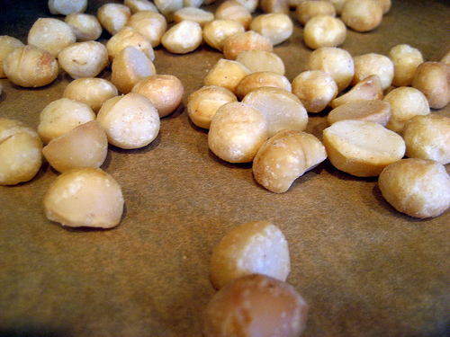 How To Toast Macadamia Nuts