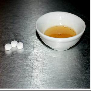 How to Clear Your Skin with an Aspirin Mask