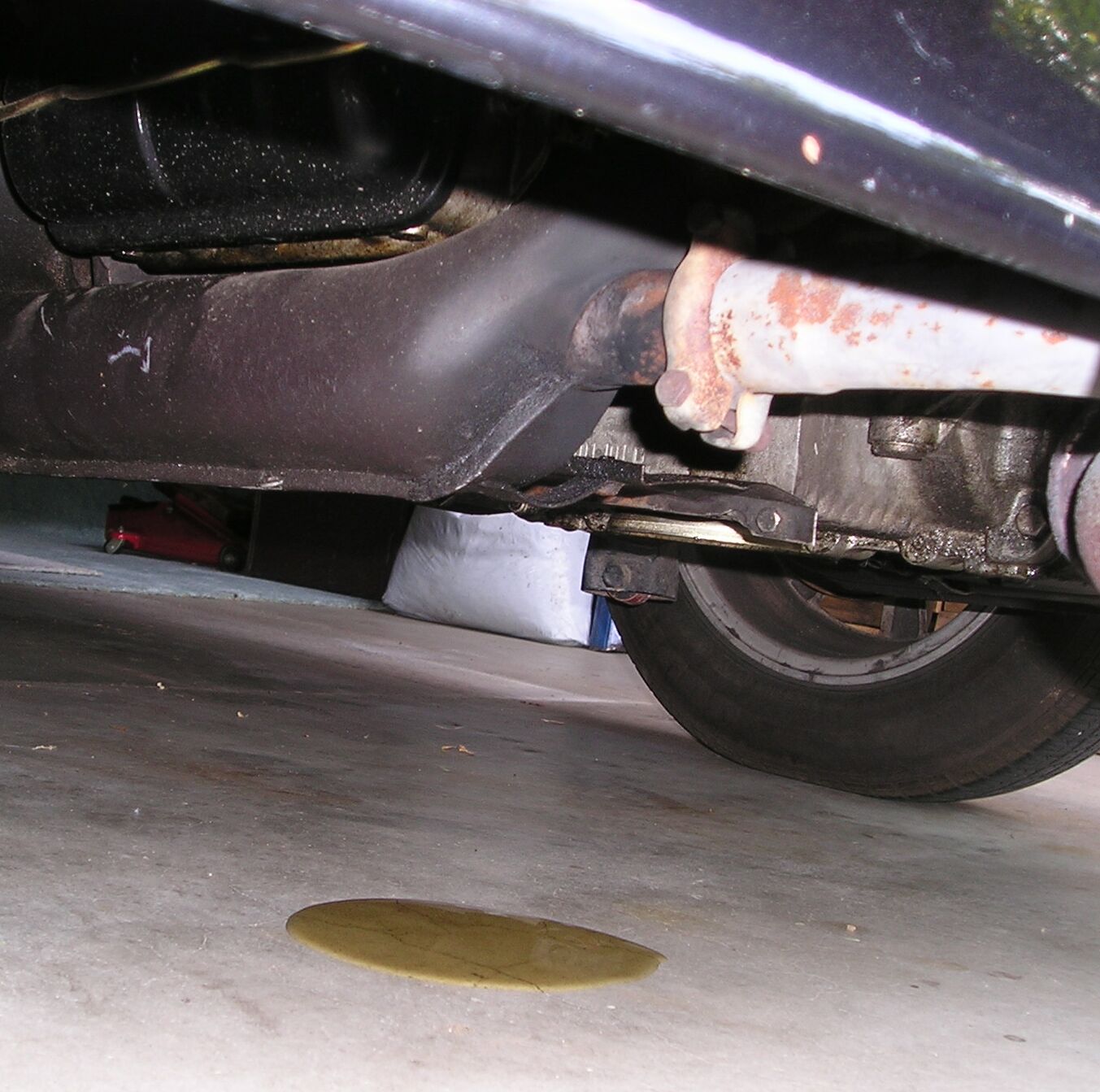 leaking car oil