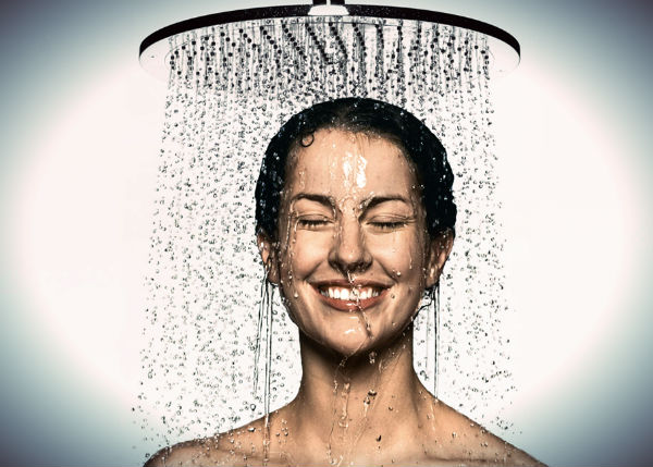 How to Keep Warm After Showering in Winter