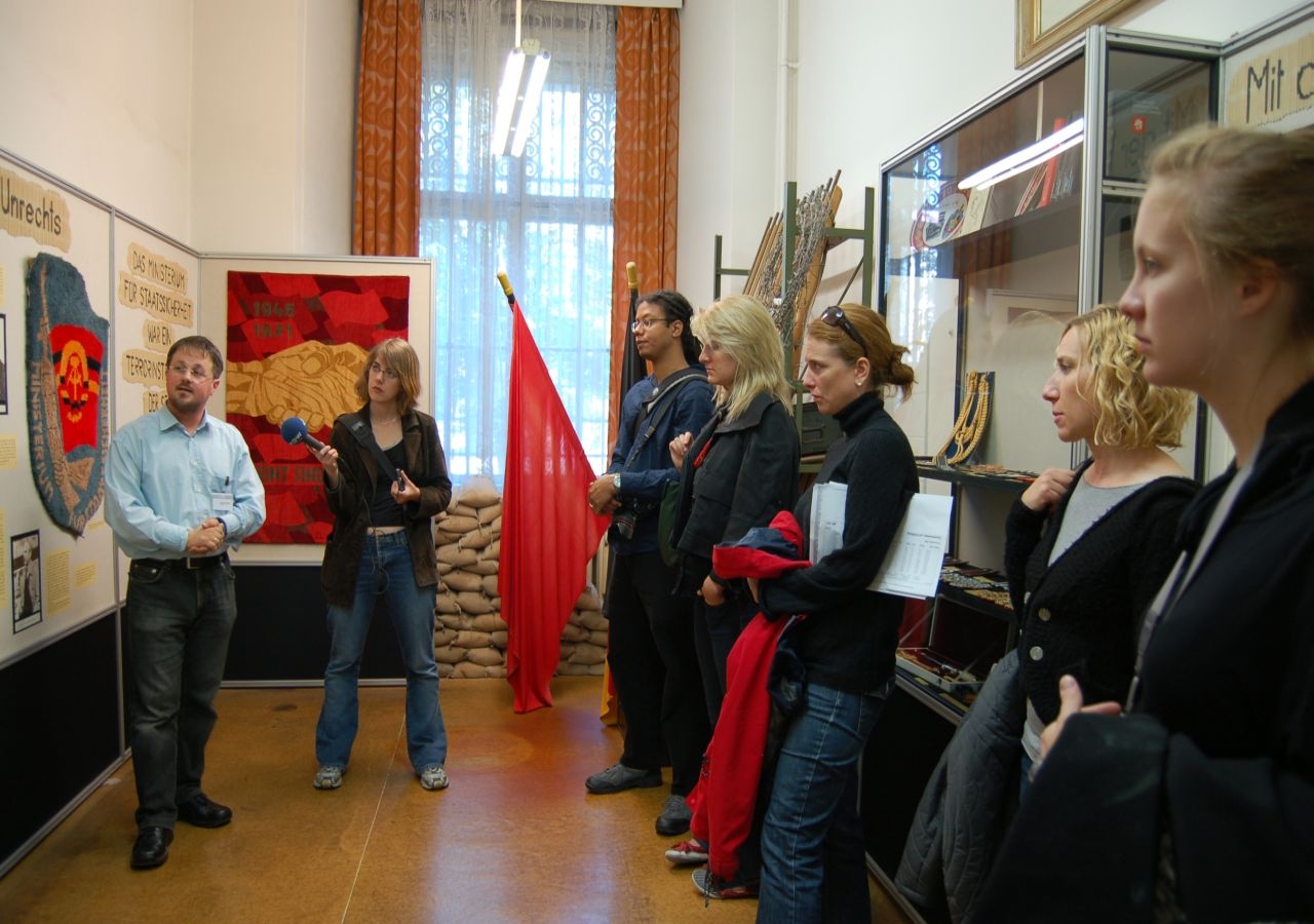 Tips about How to Become a Museum Tour Guide