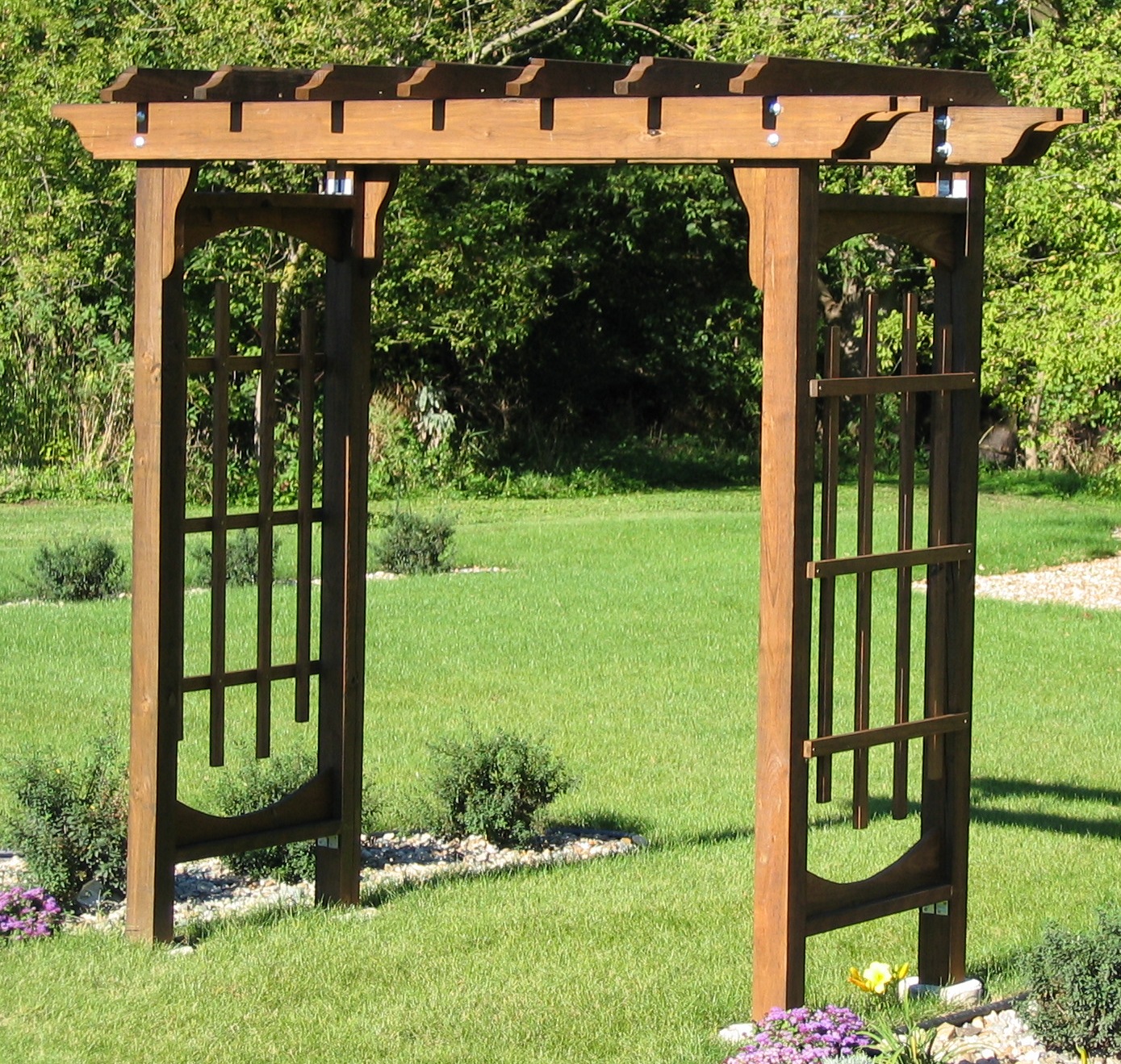 How to Build an Arbour on a Low Budget