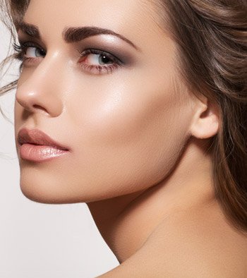 Tips about How to Correct Undefined Cheekbones Using Make Up