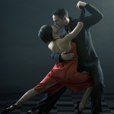 Dancing Argentine Tango Steps