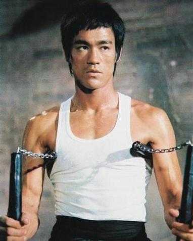Bruce Lee's Nunchuks Tricks