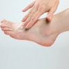 Moisturising feet